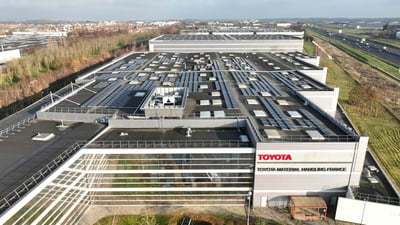 toiture photovoltaïque Toyota Material Handling France